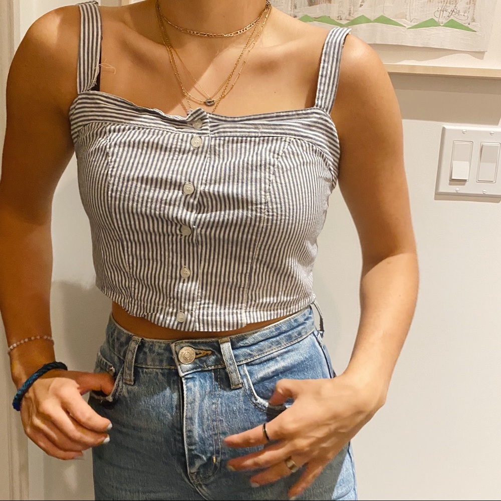 STRIPPED CROP TOP